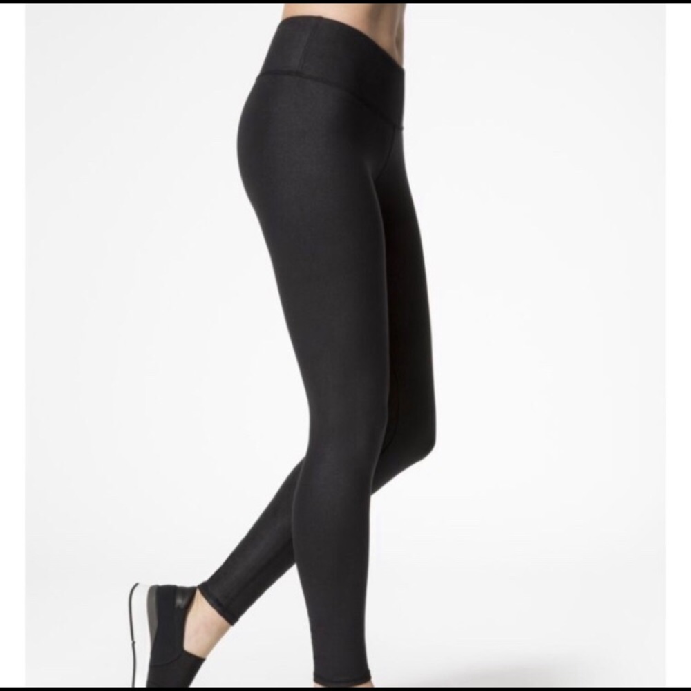 Alo glossy airbrush legging